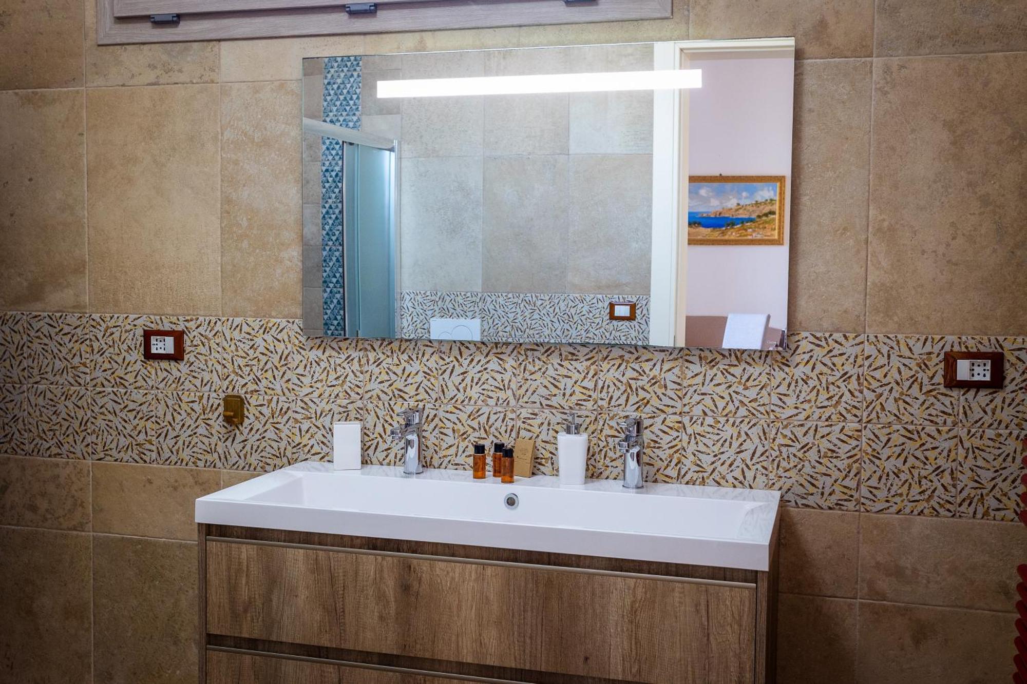Villa Giardino Delle Zie: Charming Retreat with Half-Board Option Tricase Exterior photo