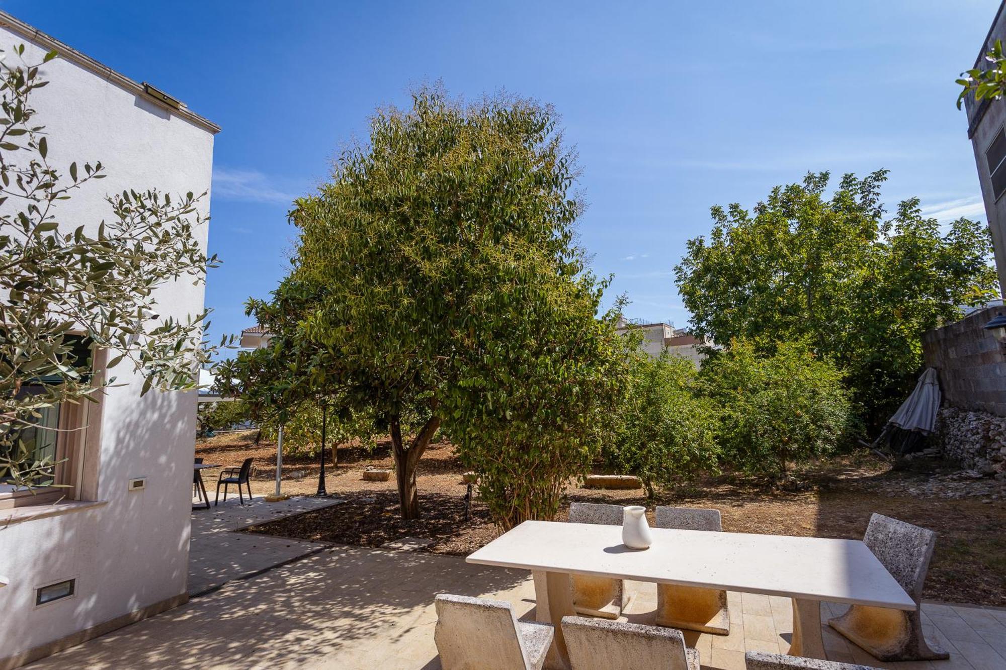 Villa Giardino Delle Zie: Charming Retreat with Half-Board Option Tricase Exterior photo